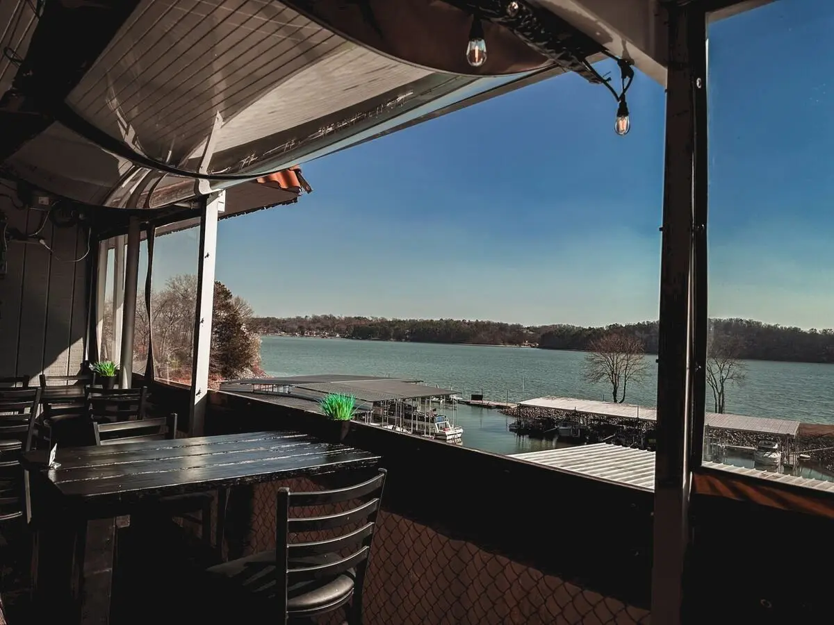 Deck seating with panoramic views of Chickamauga Lake